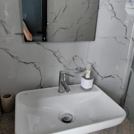 Monda * Dhërmi